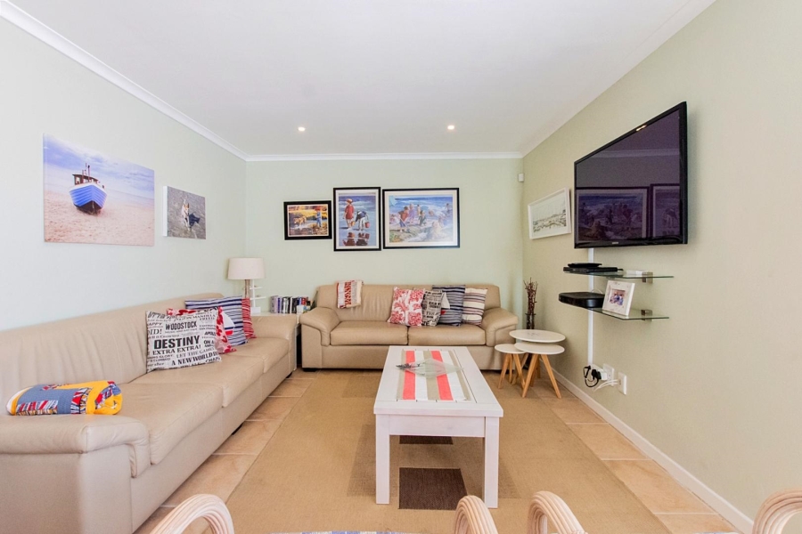 To Let 3 Bedroom Property for Rent in Country Club Western Cape